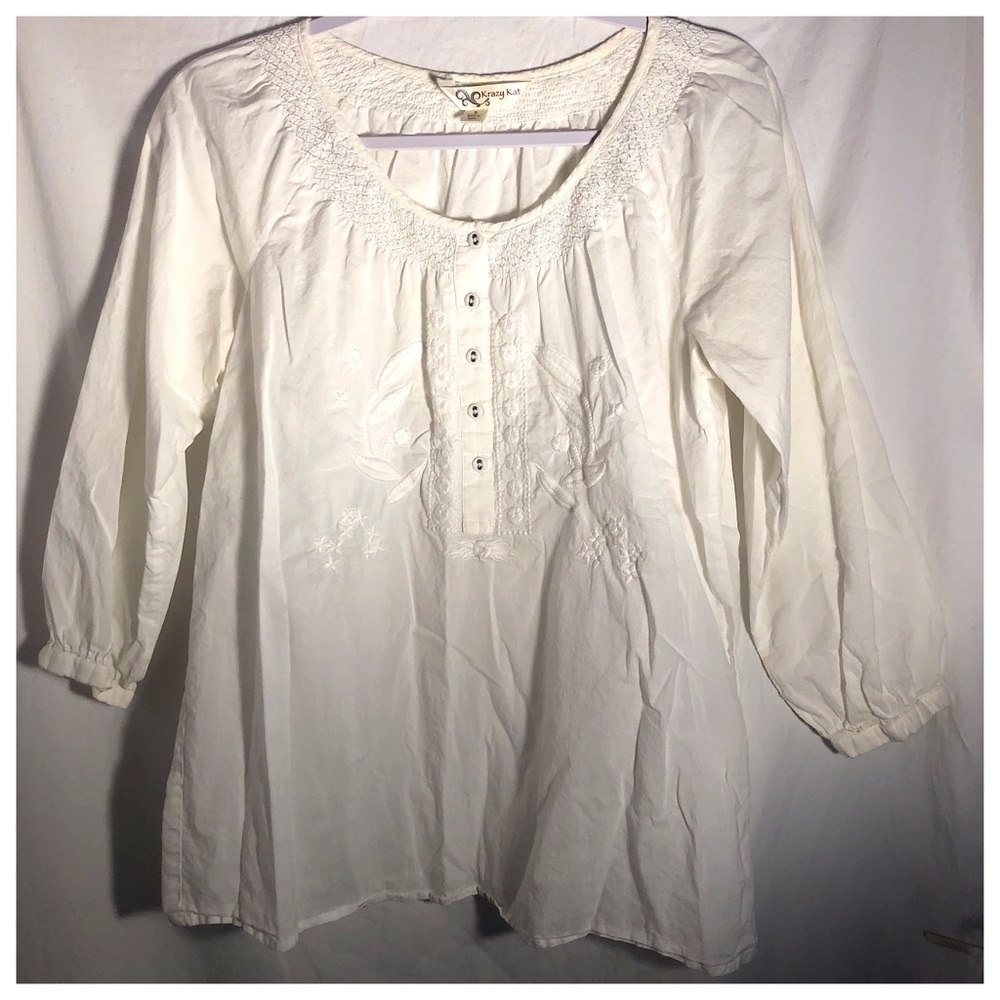 White long sleeve pleated embroidered button